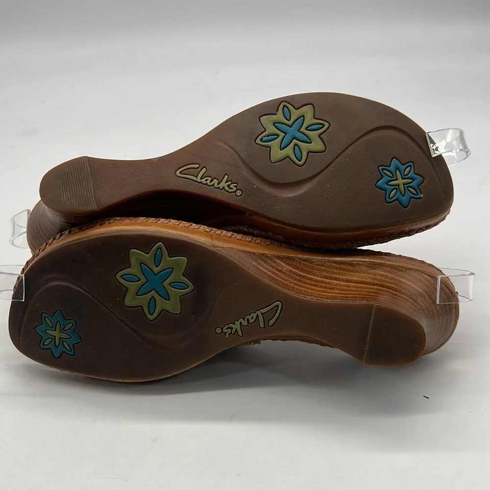 Clarks Artisan Brown Leather Beaded Sandals size 8.5